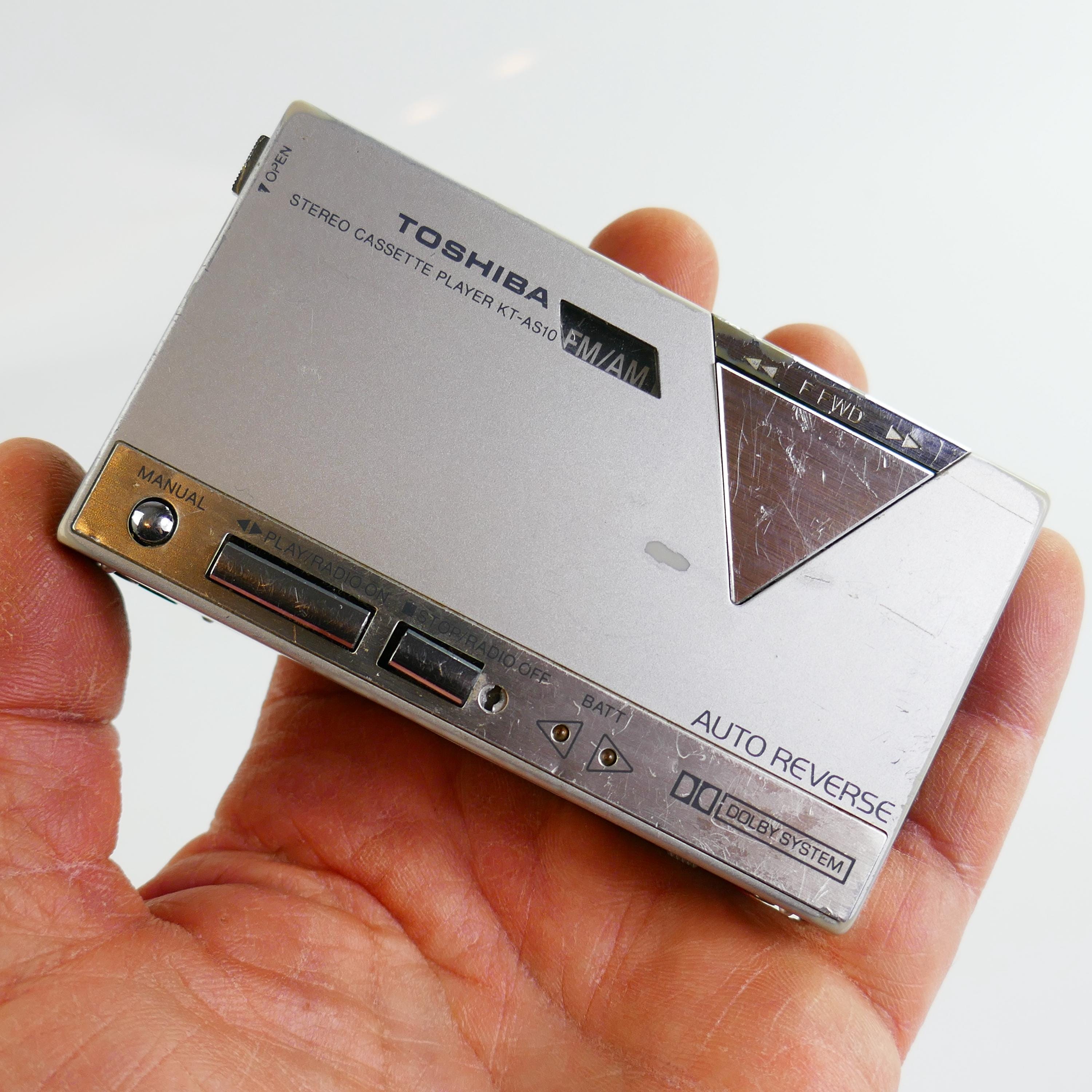 RARE Not Working Vintage Toshiba Personal Walkman Am/fm Cassette