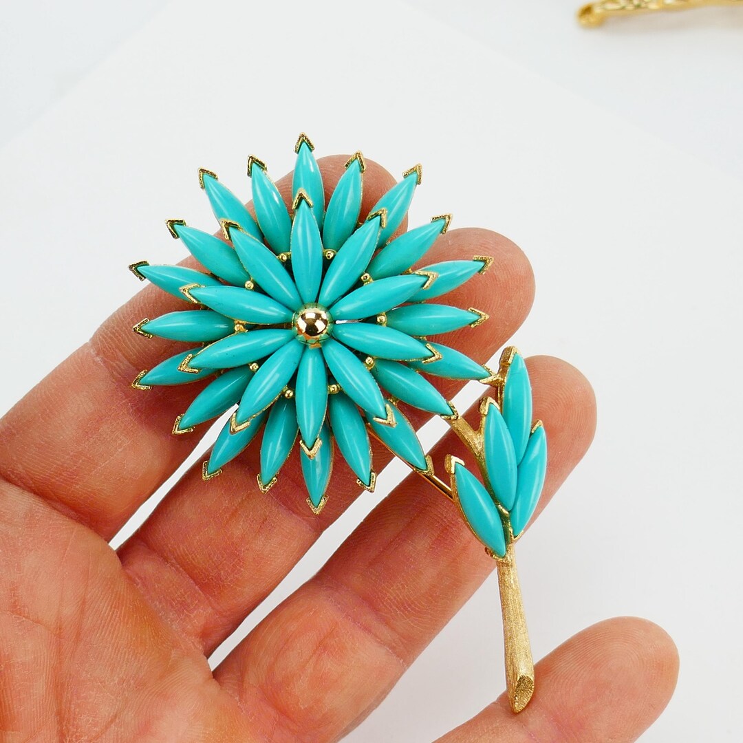 Vintage Brooch Turquoise Blue Trifari Gold Tone Flower Costume Jewelry ...
