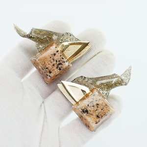 Vintage 80s Clip on Earrings plastic & metal gold tone Statement jewel Costume Jewelry Retro