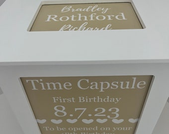 Personalized Newborn Time Capsule Kit for Baby's First Year // Baby Shower Gift Idea
