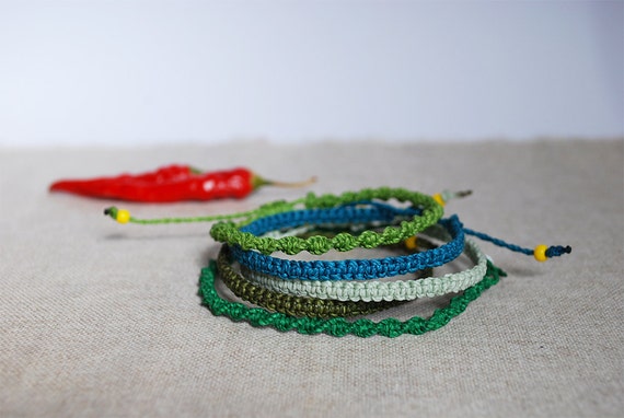 Green Friendship Bracelets Pack, Set of Five Surfer Wax Bracelets, Woven  Unisex Jewelry, Children Party Favor by Reef Knot Co 