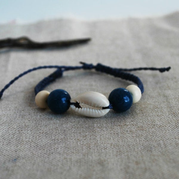 Waterproof Bracelet in Blue/ Cowrie Shell Bracelet / Hawaiian Bracelet / Ocean Loves Adjustable Bracelet