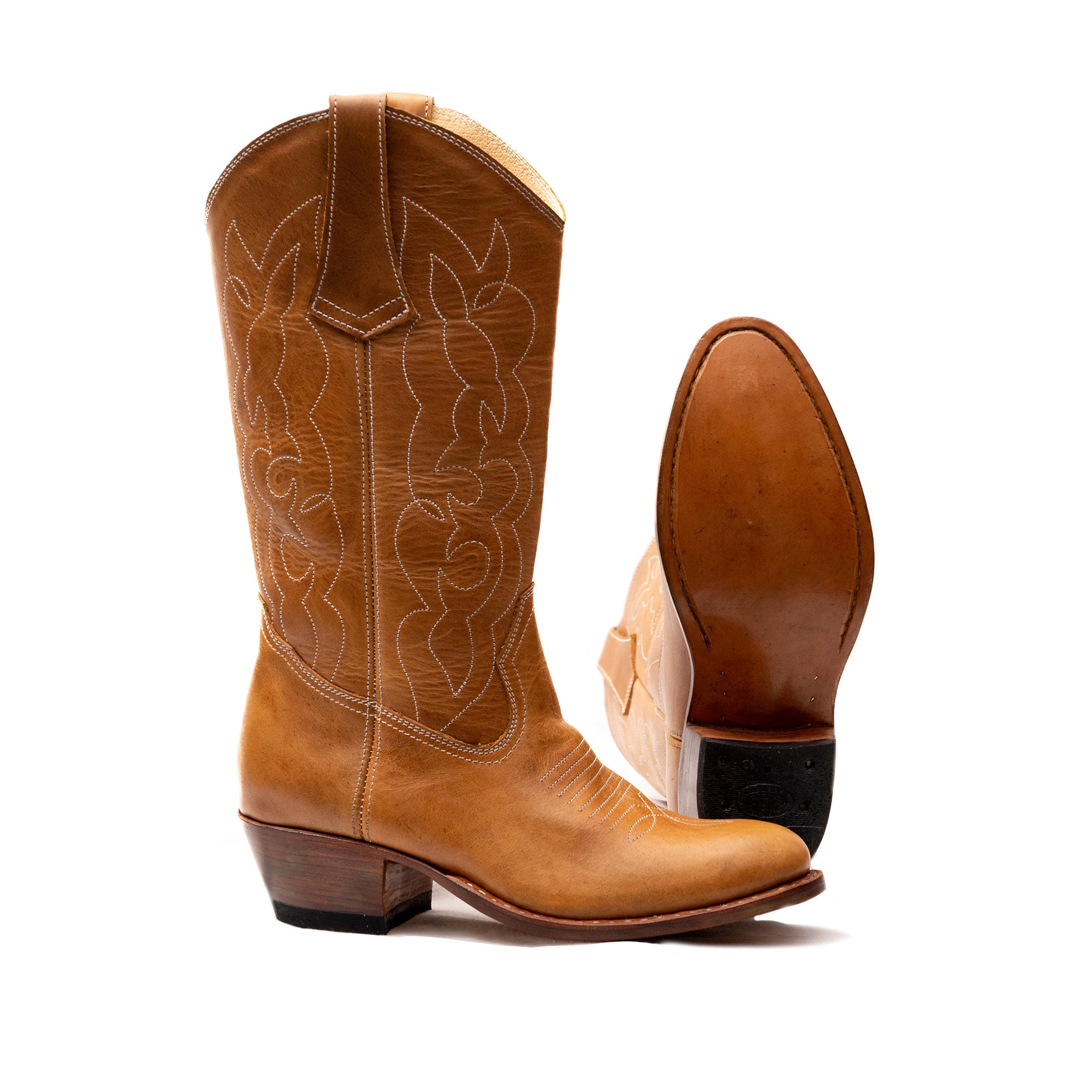 Handmade Leather Cowgirl Boots – Round Toe, Tan Western Boots, Artisan-Crafted