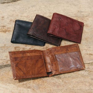 Cartera plegable de cuero con ventana para identificación