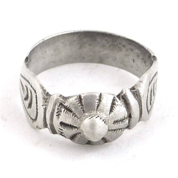 Moroccan Solid Silver Berber handcrafted flower r… - image 2