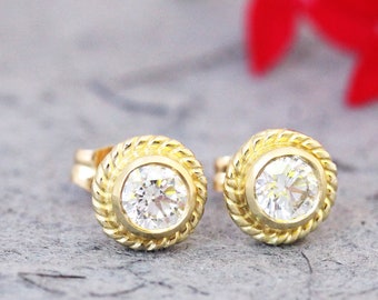 Gold diamond Earrings, Diamond Studs, Solid Gold Earrings, Boho Gold Earrings, 14k Gold Earrings, Antique Diamond Earrings, Unique, 18k Stud