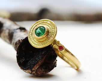 Emerald Ring, Unique Engagement ring, 18K Boho Ring, Alternative Engagement Ring, May Birthstone jewelry, 22K Solid Gold Ring, Real Emerald