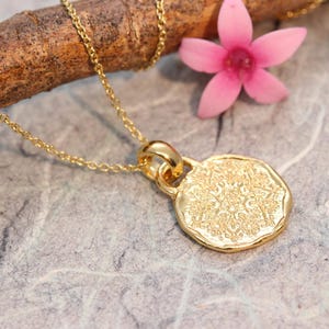 Solid Gold Coin Necklace, 14K Yellow Gold Charm, 18k flower necklace, medallion Handmade pendant, 22K Boho Jewelry, Fine Jewelry, Gift
