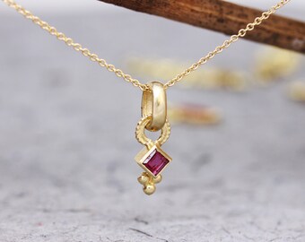 22k Gold Pendant - Etsy Australia