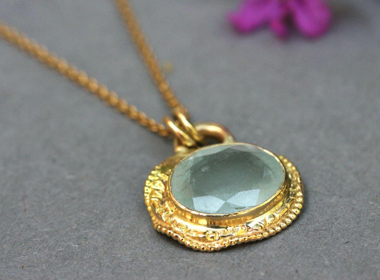 Aguamarina Gold Pendant
