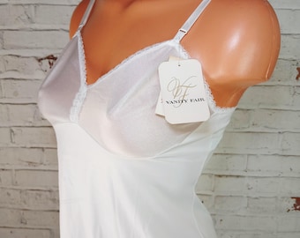 NOS Vintage Full Slip 32 L Vanity Fair White Qiana Nylon Lace Trim 1970s Retro Bridal Lingerie Antron III Deadstock