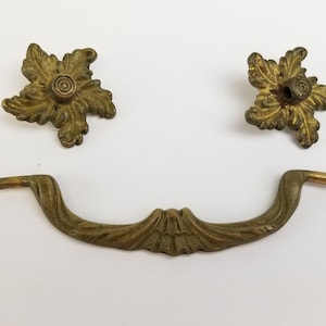 Antique Brass Drawer Handle 4.25 inch Centers Dresser Pull Victorian Art Nouveau Gold Hardware Rustic Metal Handle Floral Leaves Vines