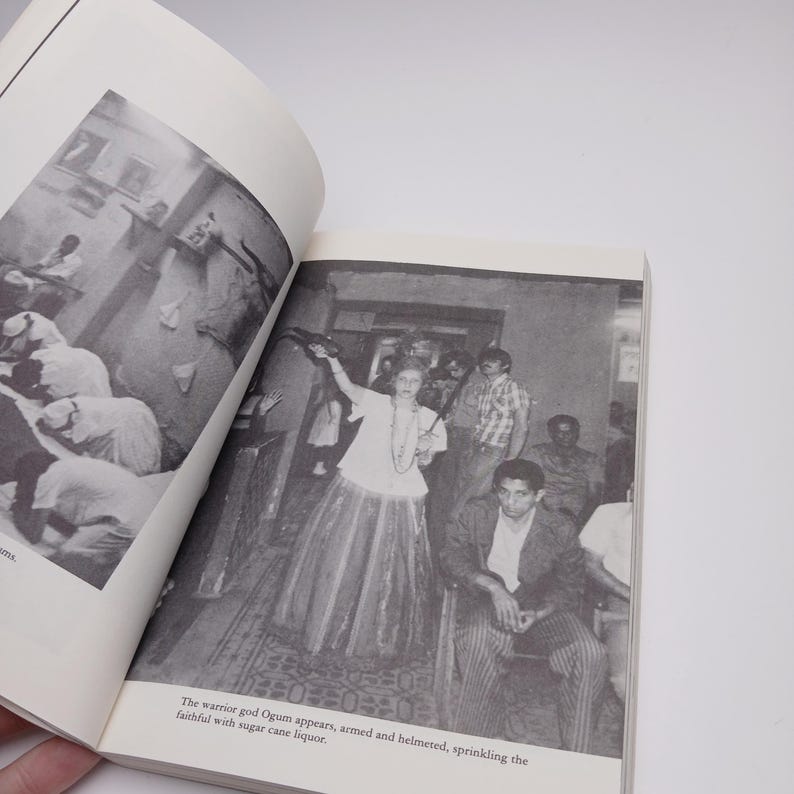 Libro de Macumba antiguo de Serge Bramly, edición City Lights de 1994. Espiritualidad afrobrasileña. Religión oculta. Tapa blanda. Decoración esotérica. imagen 6