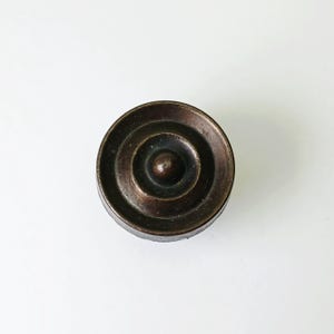 Pomello per cassetto vintage in bronzo antico, con cerchi concentrici, maniglia per armadio, stile steampunk, ferramenta per cassettiera, arredamento rustico industriale, upcycling