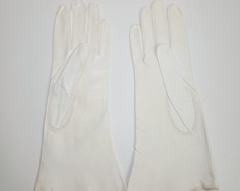 Vintage White Leather Gloves Size 7 Aris Kasanova Mid Forearm Length Kidskin Formal Wedding Bridal Tea Party Evening 1950s Opera Gloves