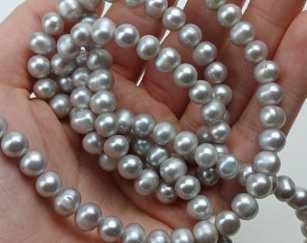 Pearl Necklace Iridescent Silver Tones Single Strand Classic Estate Jewelry 17" Drop 8mm