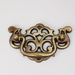 Vintage Brass Drawer Pull 2-3/4 centers Drawer Handles Gold Tone Rococo Ornate  Chippendale Handles Butterfly Maple Leaf Handles Keeler