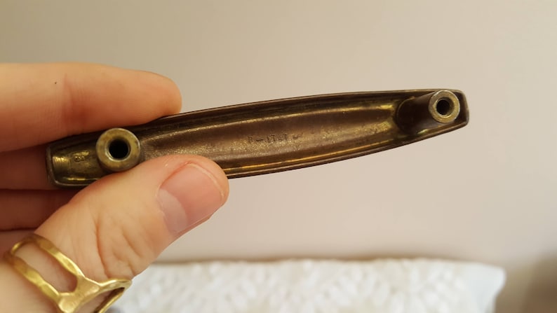 Vintage Brass Drawer Handle Curved 3 inch Rustic Drawer Pulls Dresser Bureau Desk Trunk Pull Hardware Cabinet Apothecary Chest Table 34A
