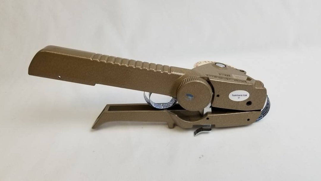 Dymo M5 Tapewriter Embossing Label Maker 3/8 Inch Cartridge Organizer