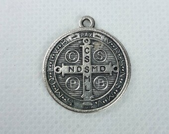 Médaille catholique Saint Benoît, pendentifs en argent, protection bouclier, prière, éloigner le mal, exorcisme, sacré-cœur, religieux chrétien, antique, chapelet