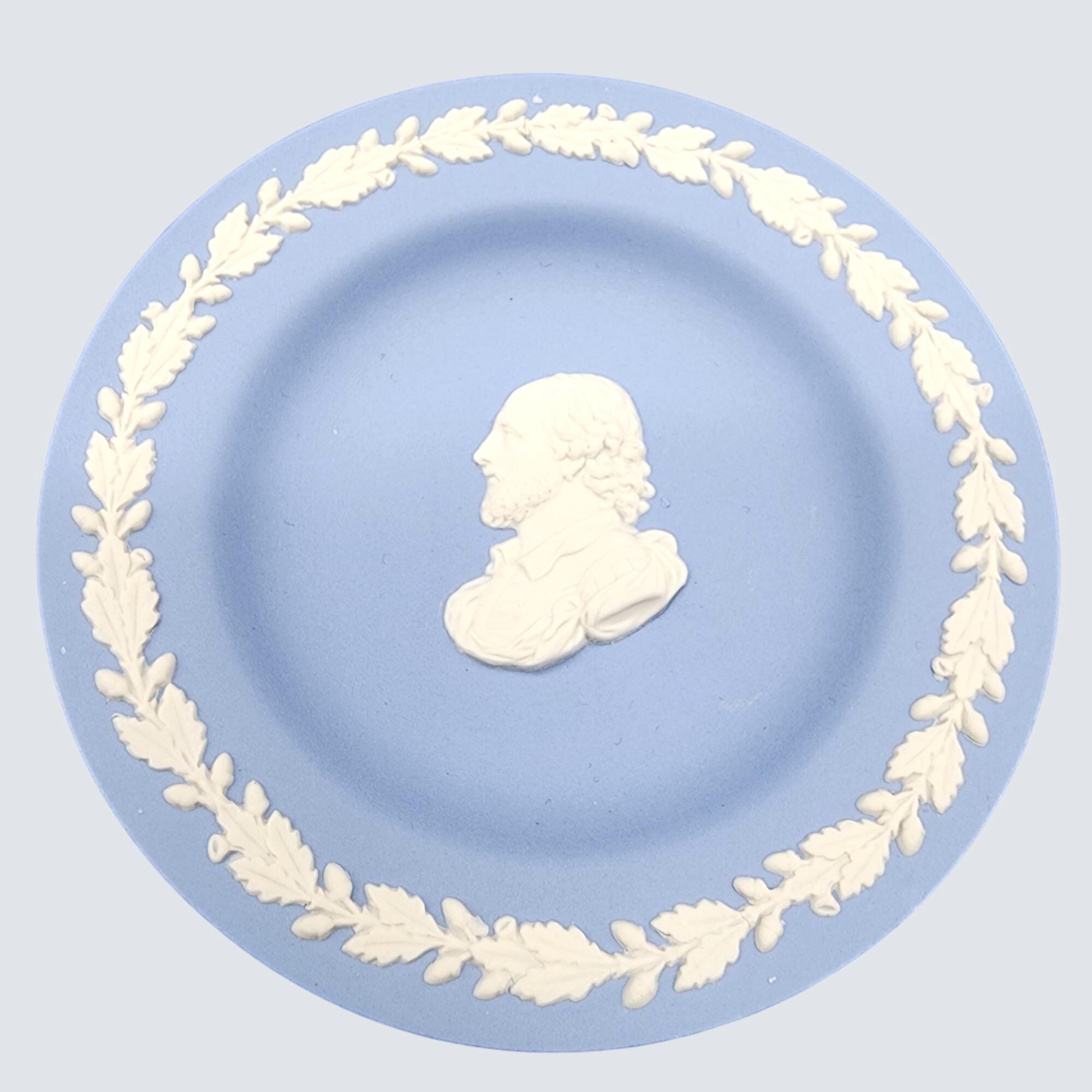 Wedgwood Shakespeare Blue Jasperware Commemorative Collector Pin 