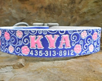 Personalized Leather Dog Collar, Engraved Flowers, Custom Dog Collar, Girl Dog Collar, Engraved Dog Collar with Name, Purple Pink