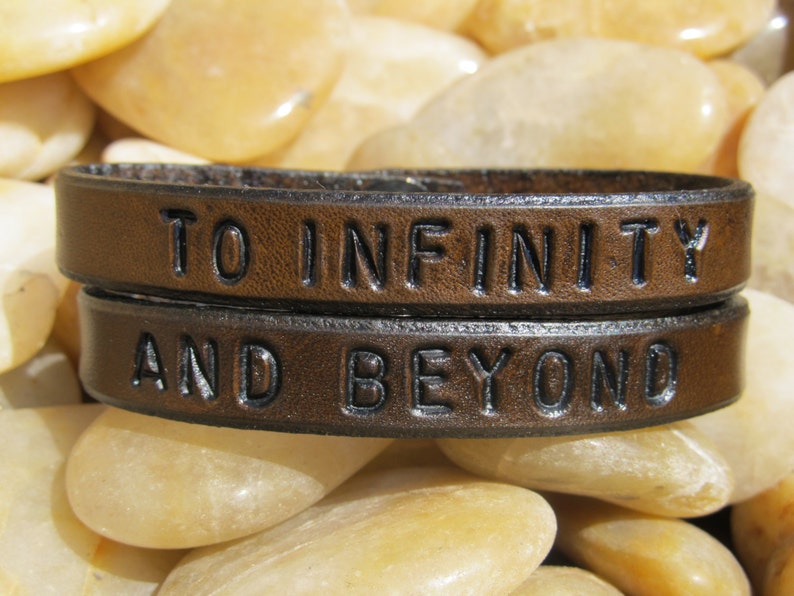 To Infinity and Beyond Personalized Leather Bracelet Men Women Custom Bracelets Men Husband Gift Bracelet Personalized Women 3rd Anniversary Bild 2