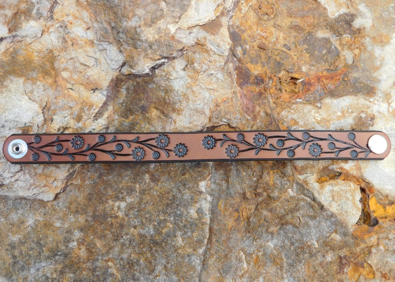 Leather Wristband Bracelet Women Womens leather bracelet Cuff Gift for Her Womens Leather Bracelet Sunflower Daisy Vine 3rd Anniversary