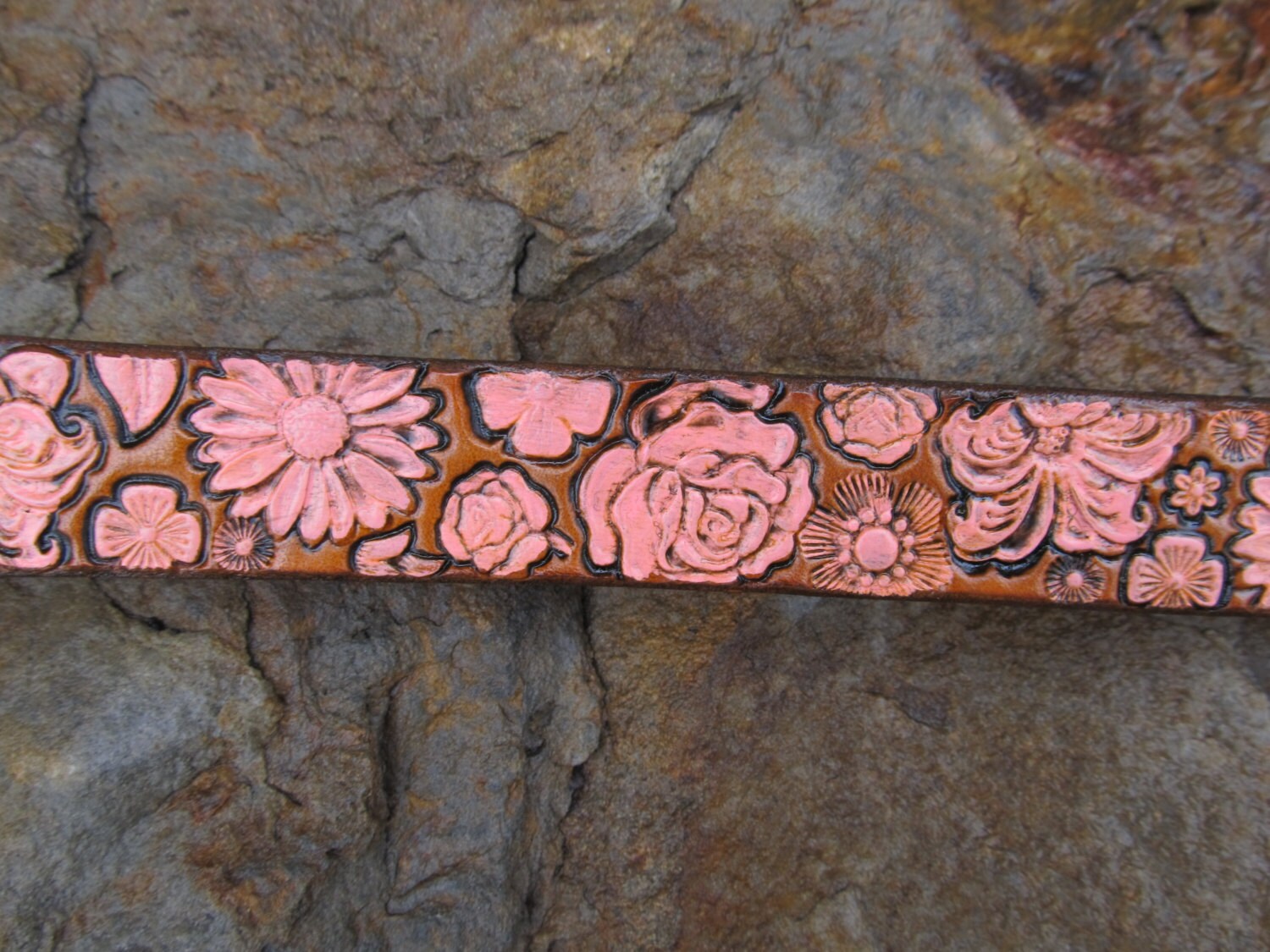 Hand-Tooled Floral Leather choke collar one of a kind! Rare! MADE TO ORDER Custom Leather Tooled Dog Collars - Etsy main image 4