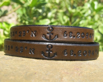 Mens custom leather bracelet - Set of Two - His and Hers Bracelets Couple - Personalized Custom - Anchor - Brown or black - Mens Womens Kids