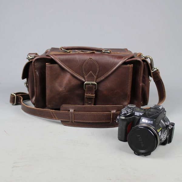 Seconds sale! Vintage Child "Emerson" Leather Camera Bag in Conker Brown