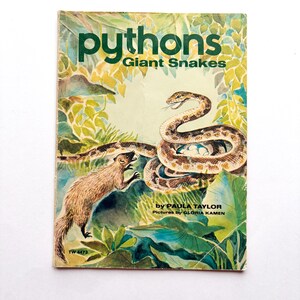 Pythons Giant Snakes Book | by Paula Taylor | 1979 | Paperback