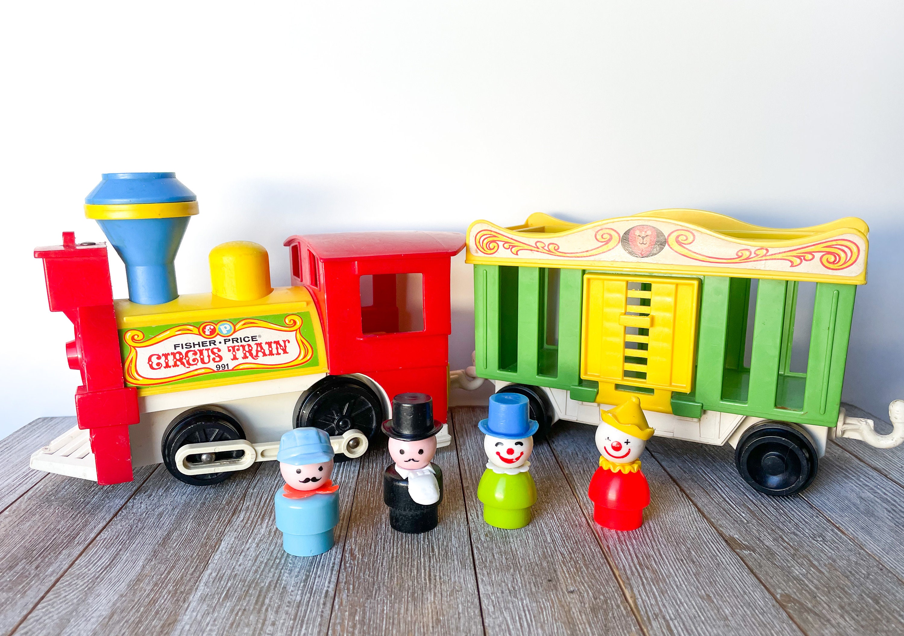 Fisher Price Circus Train with 4 Little People 991 - Etsy