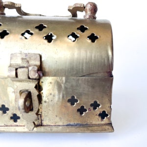Small Brass Cricket Box with lid Trinket Box Brass Decor Hollywood Regency Potpourri Box Incense Box Vintage image 4