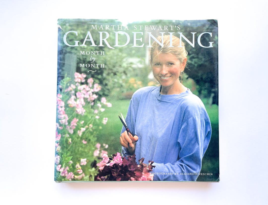 Martha Stewart Gardening Month by Month Book 1991 First Edition
