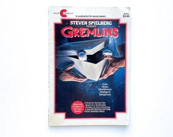 Gremlins | by Steven Spielberg | 1984 | Paperback  Book
