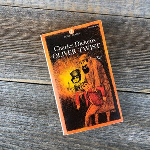 Oliver Twist Charles Dickens | Paperback | 1980 | Vintage Book | Signer Classic