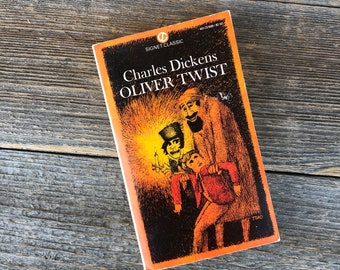 Oliver Twist Charles Dickens | Paperback | 1980 | Vintage Book | Signer Classic