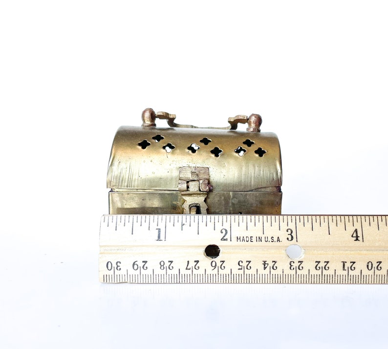 Small Brass Cricket Box with lid Trinket Box Brass Decor Hollywood Regency Potpourri Box Incense Box Vintage image 2