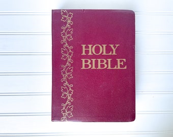 Vintage Holy Bible | 1975 | Giant Print Red Letter Edition | James |  Red Softcover