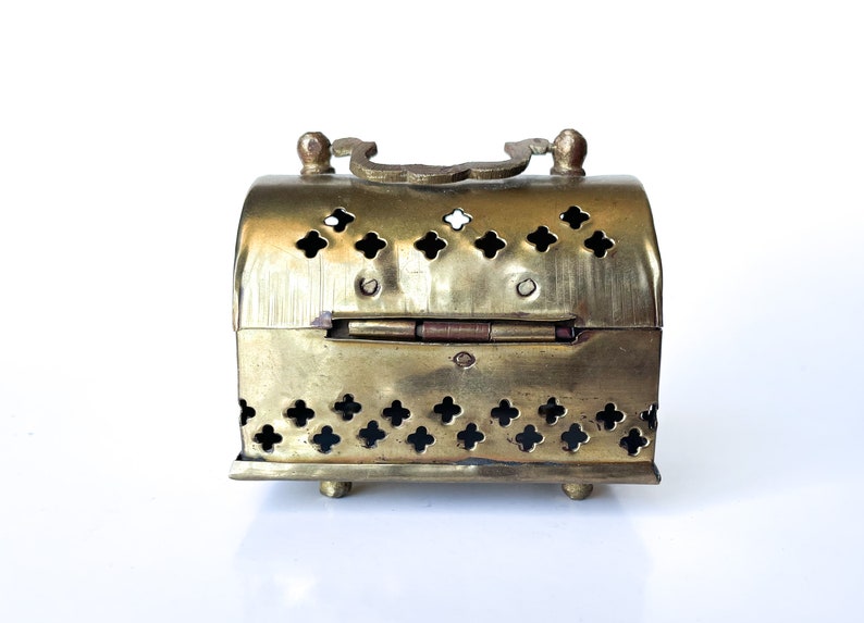 Small Brass Cricket Box with lid Trinket Box Brass Decor Hollywood Regency Potpourri Box Incense Box Vintage image 5
