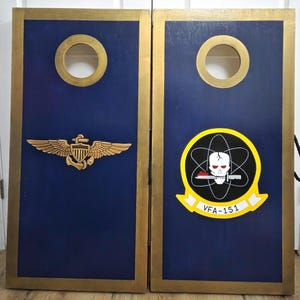 Cornhole Boards, Custom Cornhole with bags, Sports Team, College, House Divided, Lawn Games, Monogram, Military, All Weather, Wedding Games bild 3