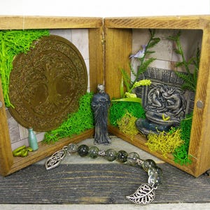 Pocket travel shrine for Gaia Earth Mother goddess Pagan wicca