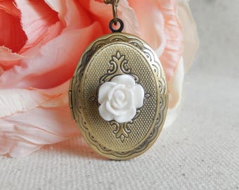 White Flower Locket,Photo Locket necklace,Bridal jewelry,Unique gift for her,Women's handmade jewelry,Girls jewelry