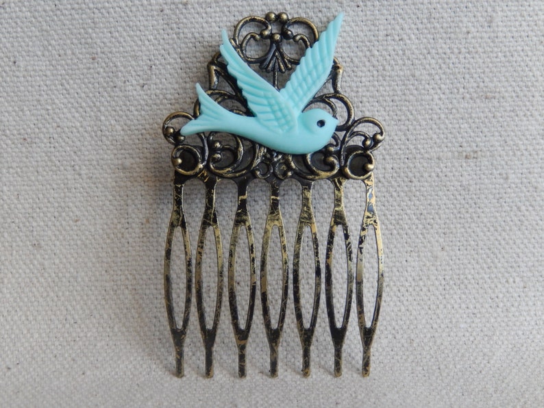 Purple bird hair comb,Flying Swallow hair comb,Elegant Wedding gift,Bridal Hair Accessories,Unique gift,Girls gift,Stocking stuffers