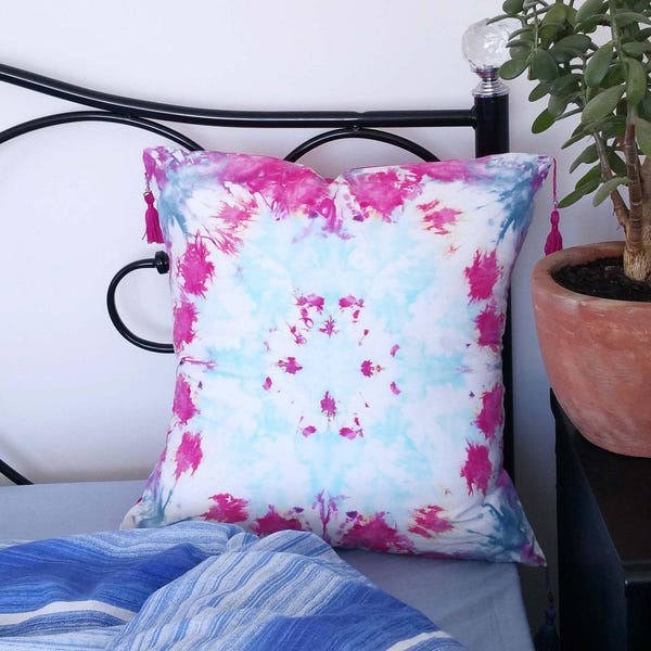 Tie Dye Boho Cushion Cover Hippie Bedding Pillow Cover With Tassels Gypsy