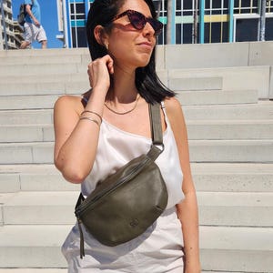Leather Fanny Pack, Belt Bag, Black Leather Bag, Leather Hip Bag, Women Waist bag, Fanny Packs Women, Small Leather Bag