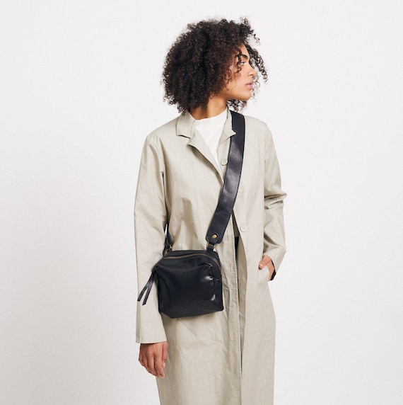Black cross body purses 2025