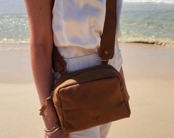 Leren crossbodytas, enveloptasje, minimalistische tas, cadeaus voor haar, Layton in Honey, echt leren tas
