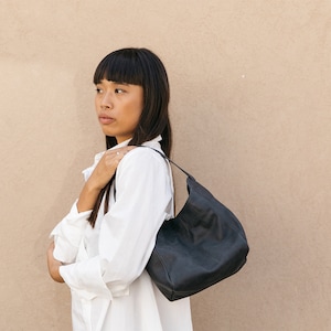 Bucket Purse, Bucket Bag Leather, Black Hobo Leather Bag, Black Leather Bag, Soft Leather Mini Shoulder Bag, Minimalist Bucket Bag